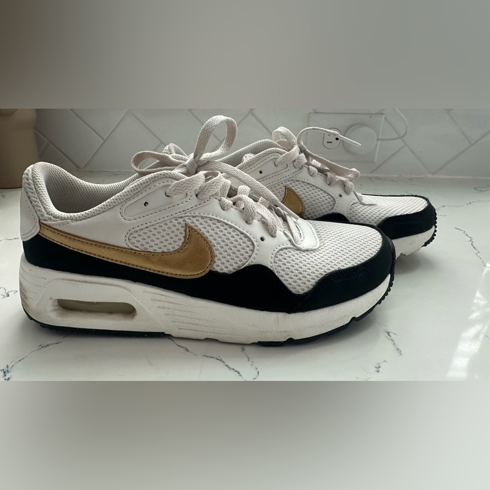 Nike Air Max SC White Gold Black Sneakers Women’s 7.5 Running Casual Shoes